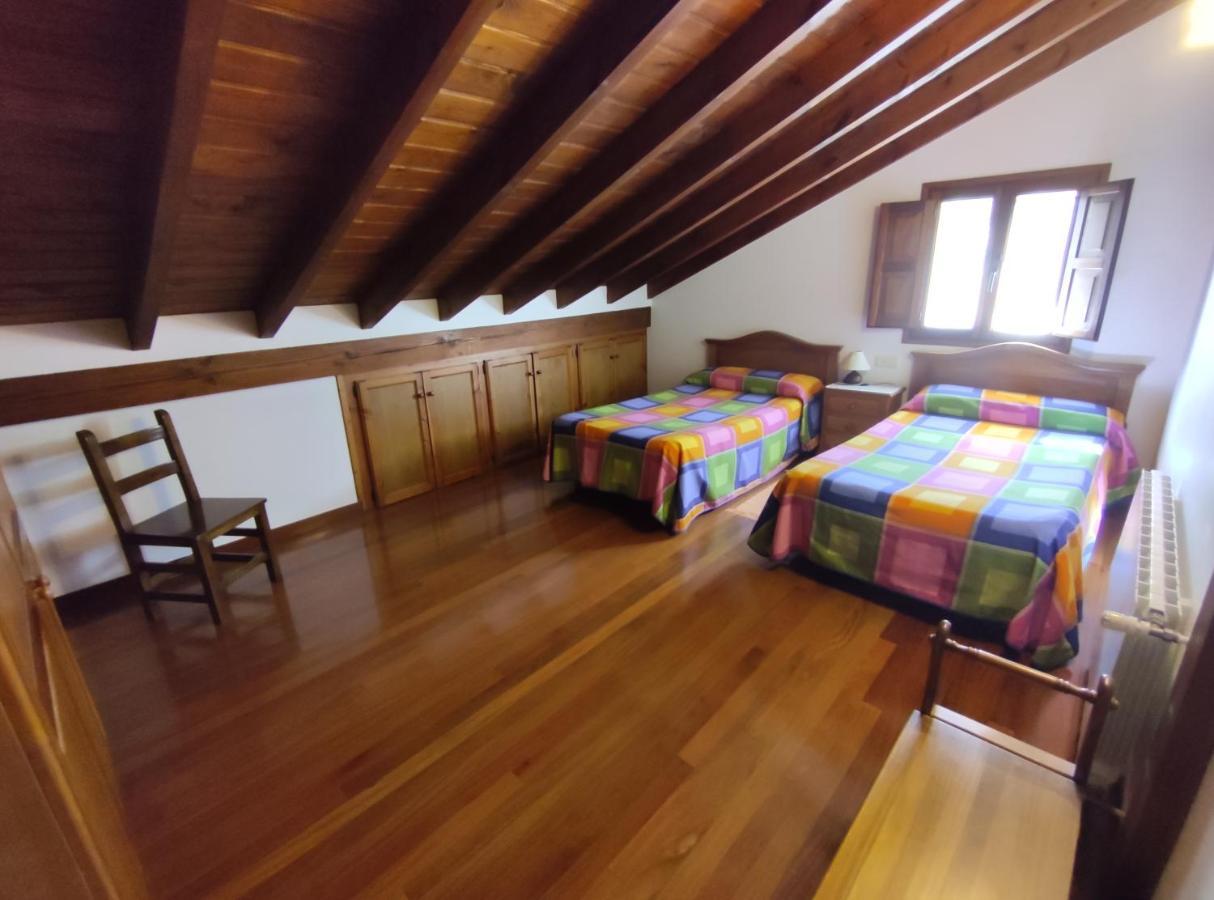 La Huertona Villa Pesaguero-La Parte Eksteriør bilde
